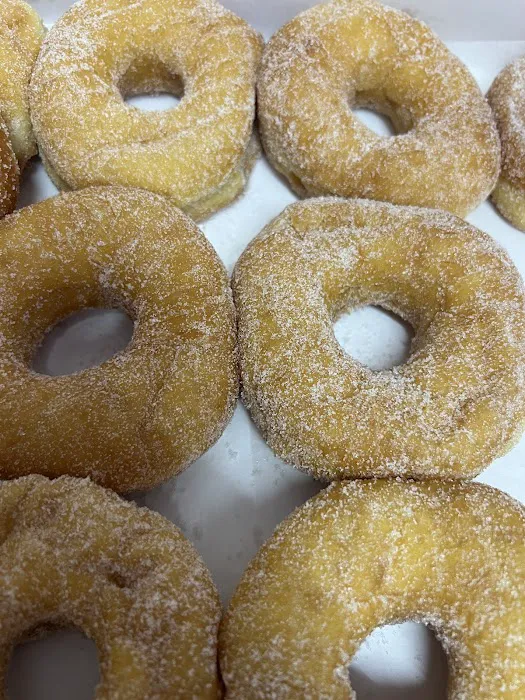 J&M SWEET, CAKES AND MORE FOOD TRUCK Picture 7
