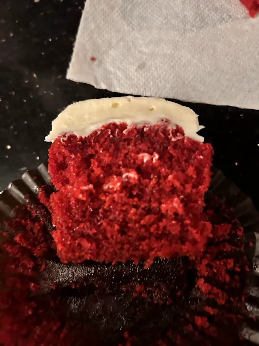B Cupcakes Picture 6