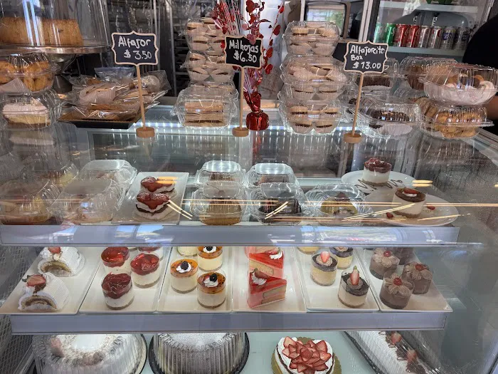 Peruanisima Bakery and Cafe Picture 9