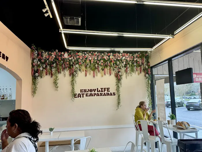 Peruanisima Bakery and Cafe Picture 3