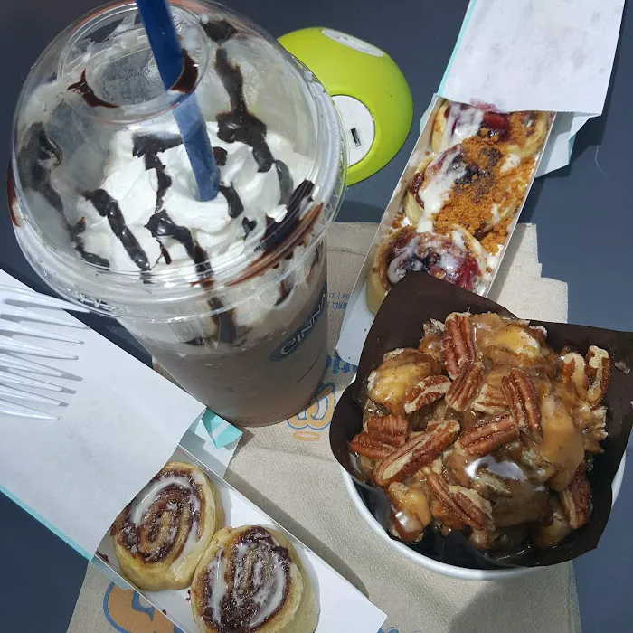 Cinnabon Picture 3