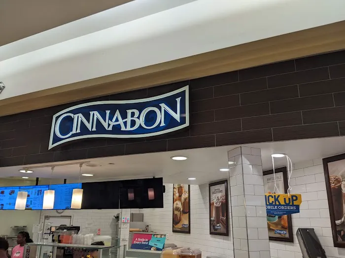 Cinnabon Picture 6