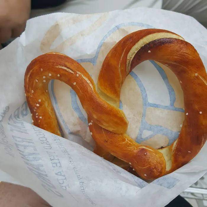 Cinnabon Picture 2