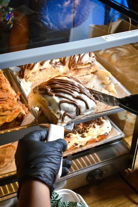 Divilma Cinnamon Rolls Picture 3