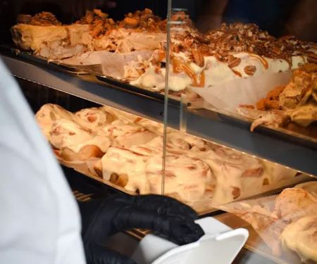 Divilma Cinnamon Rolls