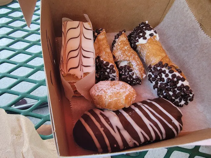D’Amico & Sons Italian Market & Bakery Picture 3