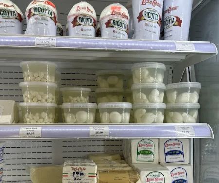 Du2019Amico & Sons Italian Market & Bakery