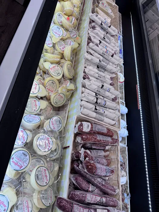 D’Amico & Sons Italian Market & Bakery Picture 2