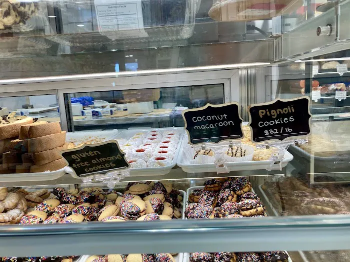 D’Amico & Sons Italian Market & Bakery Picture 7
