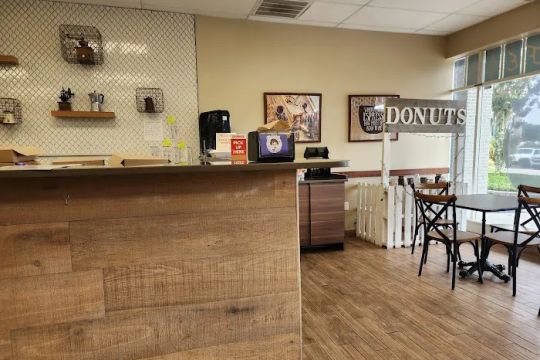 Charlie's Mini Donuts and Coffee
