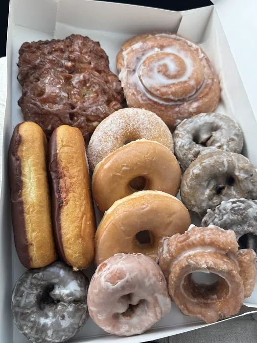 Reasey Donuts @ Downtown Mulberry Picture 8