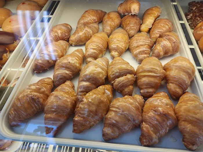 Reasey Donuts @ Downtown Mulberry Picture 9