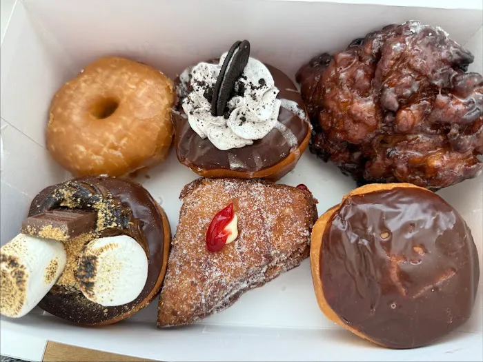 TK Coffee & Donuts Picture 3