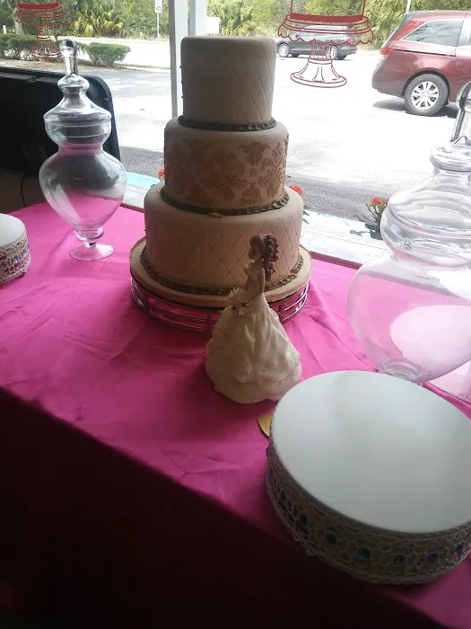 Clara's Bakery Picture 5