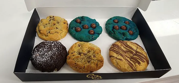 Crave Cookies Lakeland Picture 5