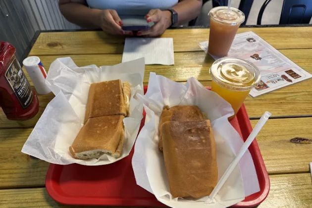 Pan 4U Latino Bakery & Restaurant