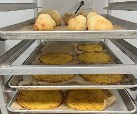 La Gracia Bakery and Sandwich Shop (Colombian)