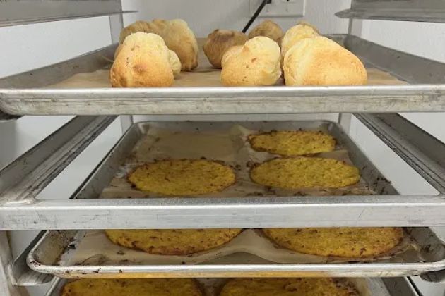 La Gracia Bakery and Sandwich Shop (Colombian)