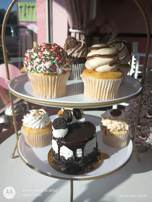 VANELA CAKES Picture 4
