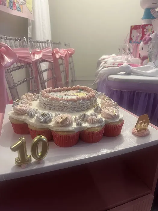 JDelights Cakery & Confections Picture 5
