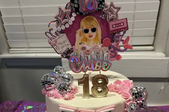 Chervon Cakes and Cookies