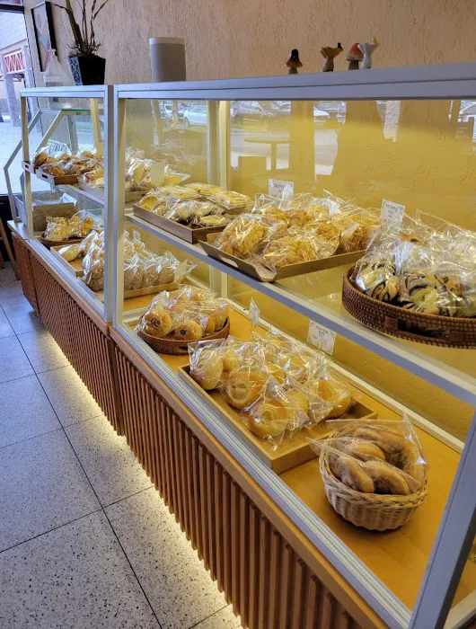 Zimo Bakery & Cafe Picture 8