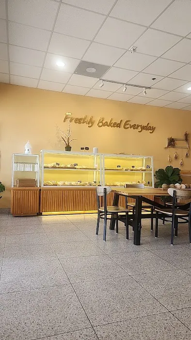 Zimo Bakery & Cafe Picture 3