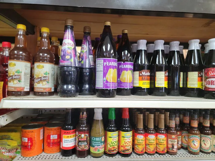Sayroo's Bakery & Grocery Picture 3