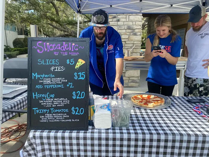Sliceadelic pizza food truck Picture 9