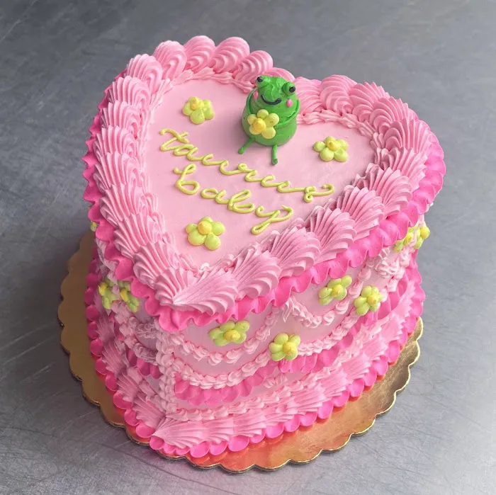 Gabby Bakes Picture 7