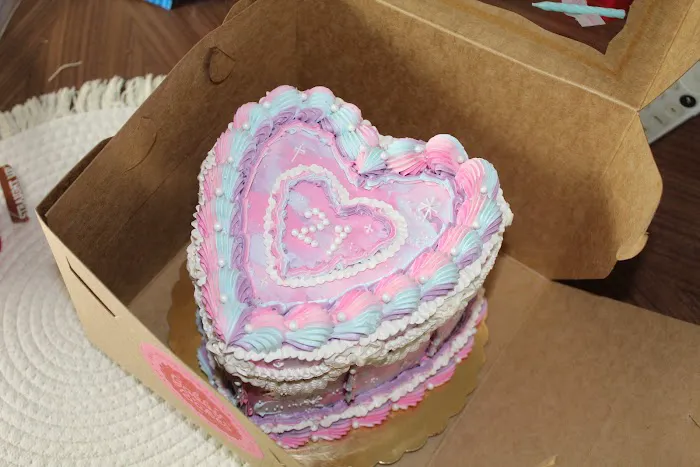 Gabby Bakes Picture 9
