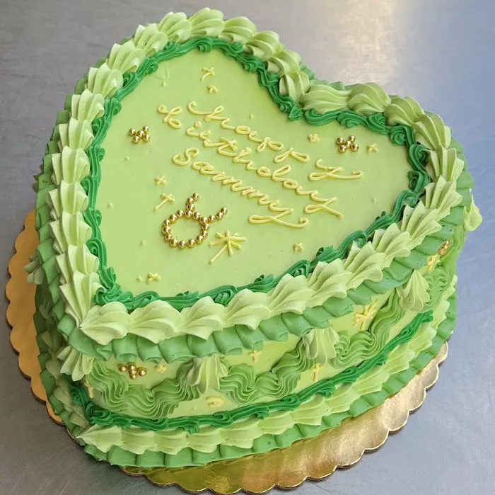 Gabby Bakes Picture 6