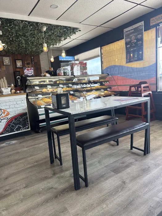 Rolo's Bakery Picture 1