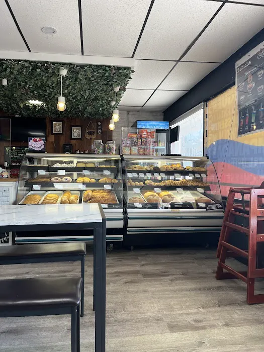 Rolo's Bakery Picture 4