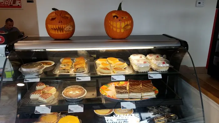 Rolo's Bakery Picture 2