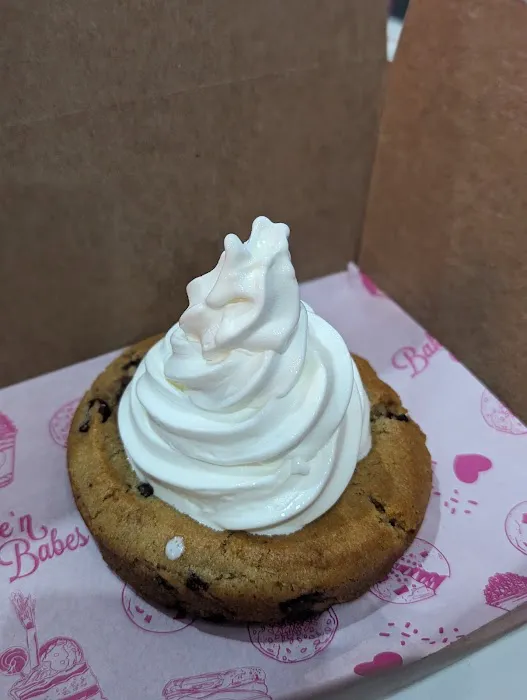 Bake'n Babes To Go Picture 4