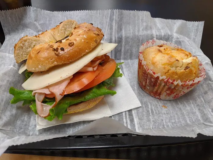 Big Apple Bagels Picture 10