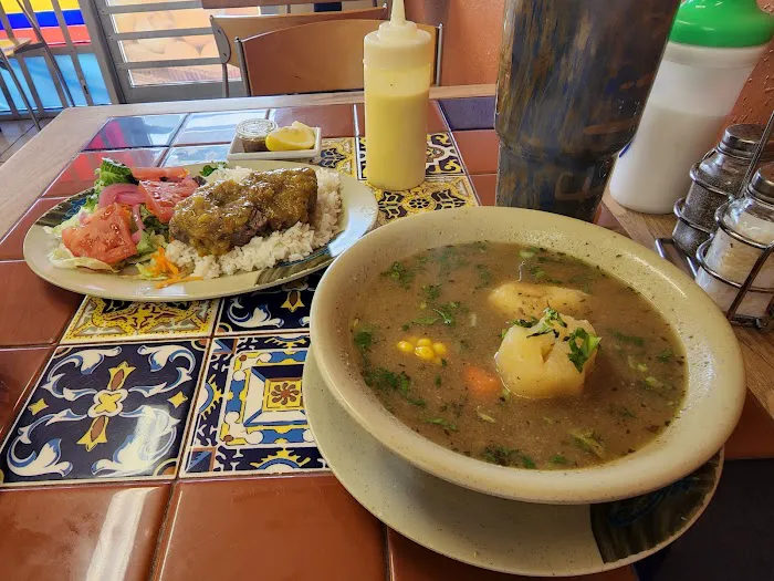 El Trigal Bakery & Restaurant Picture 4