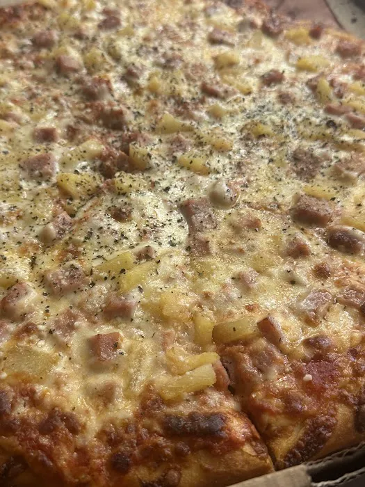 Pizza & Wings Picture 1