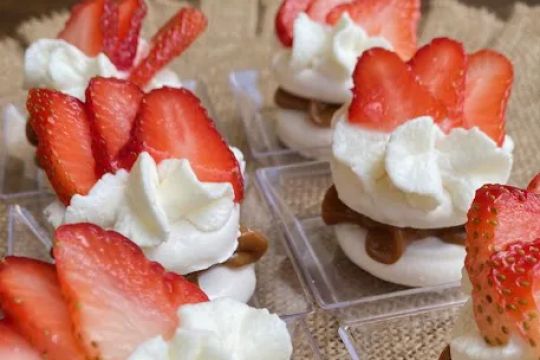 So SweetVibes Cakes and Desserts