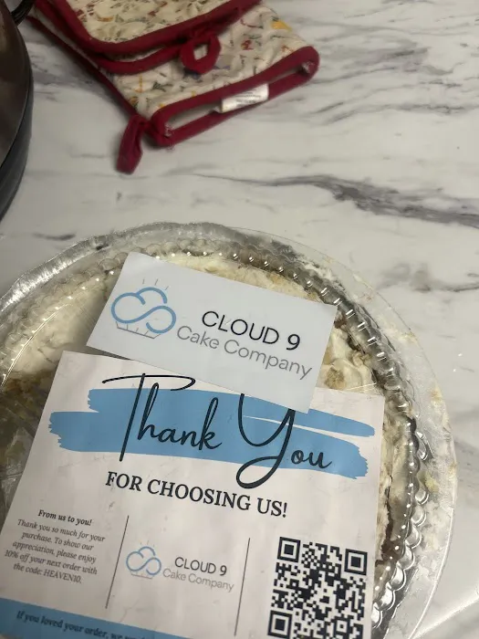 Cloud 9 Cake Company Picture 1