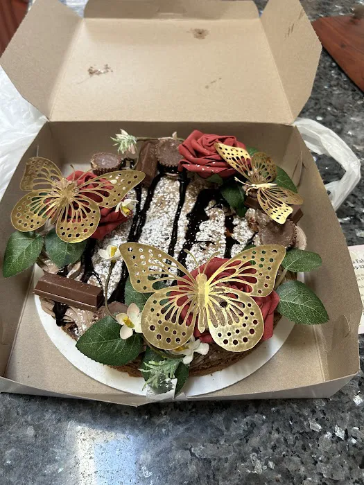 Cloud 9 Cake Company Picture 2