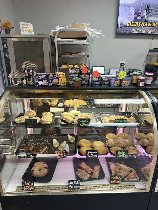 LA SEMILLA BAKERY SANDWICH SHOP Picture 6