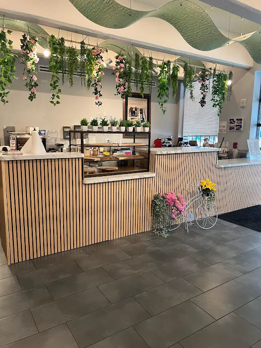 Crembo Bakery and Cafe Picture 5