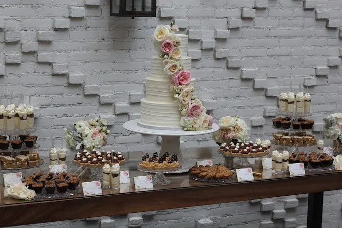 Hands on Sweets Picture 1