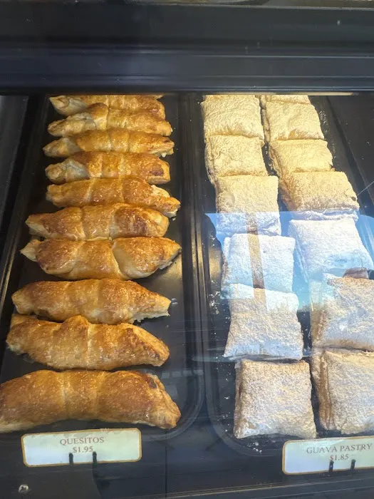 El Coqui Bakery Picture 3