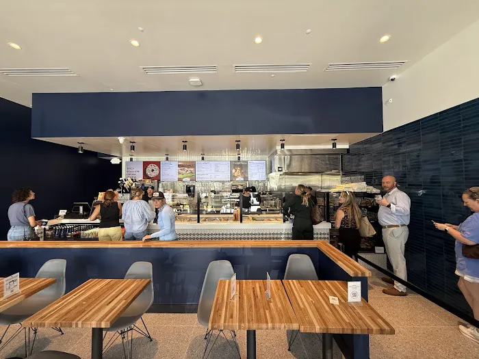 H&H Bagels Picture 9