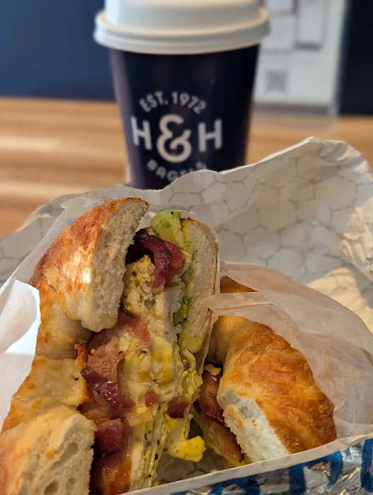 H&H Bagels Picture 7