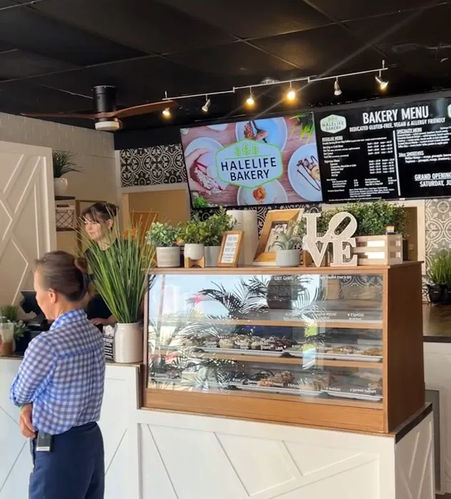 HaleLife Bakery & Bistro Picture 3
