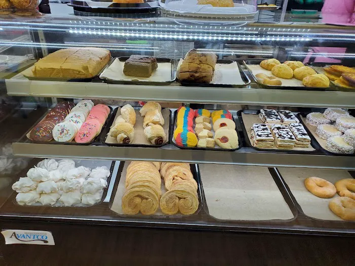 Santa Ana's Colombian Bakery & Sandwich Shop Picture 9